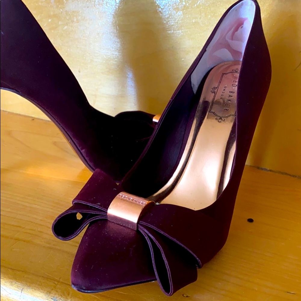 Ted baker burgundy pumps